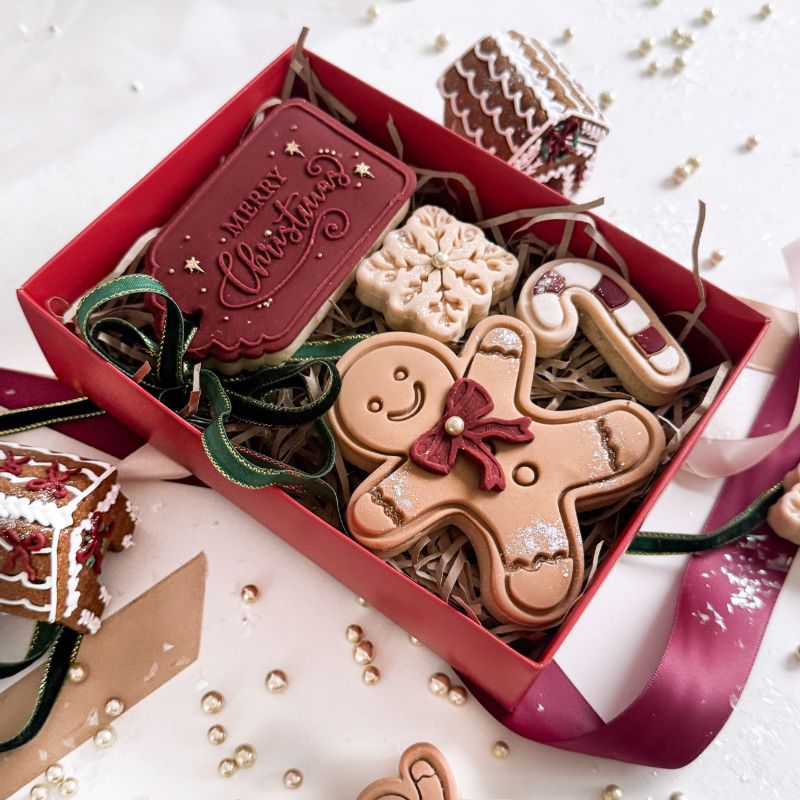 Sparkle Merry Christmas Tag Cookie Embosser and Cutter