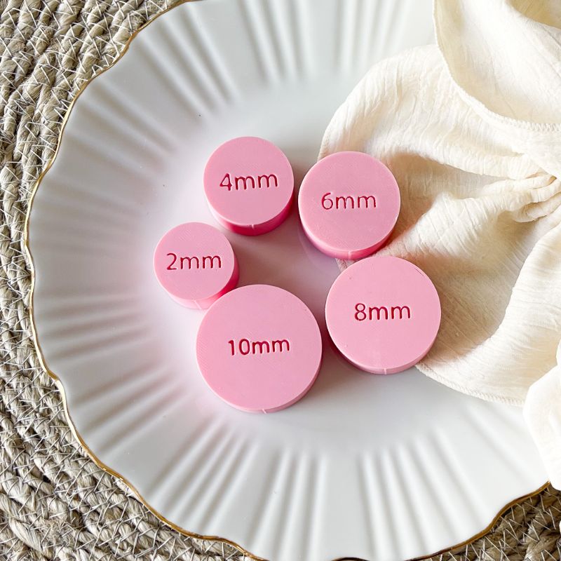 LissieLou Rolling Pin Thickness Guides – Perfect Fondant & Dough Every Time