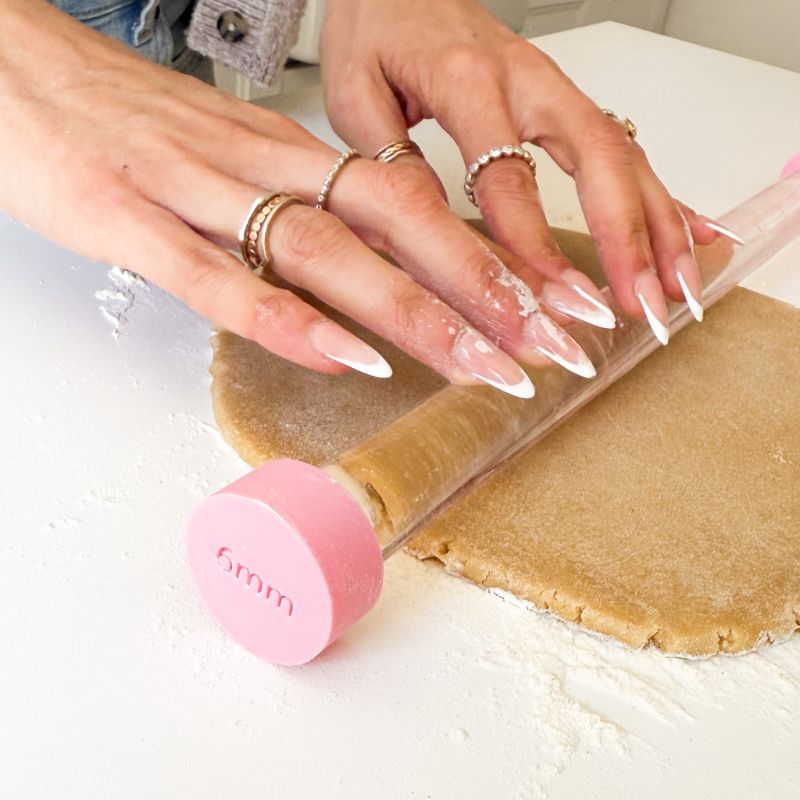 LissieLou Rolling Pin Thickness Guides – Perfect Fondant & Dough Every Time