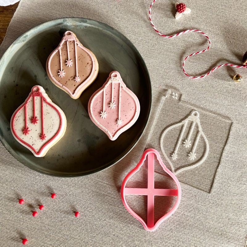 Teardrop Bauble Christmas Cookie Cutter and Embosser