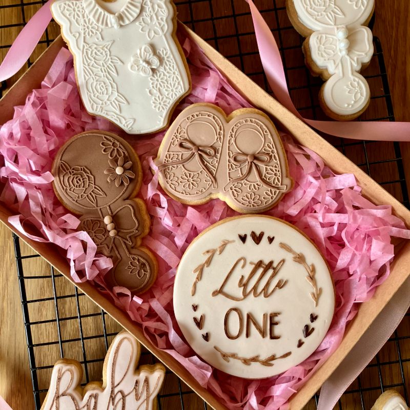 Little One with Heart and Leaf Circle Baby Shower Cookie Cutter and Embosser