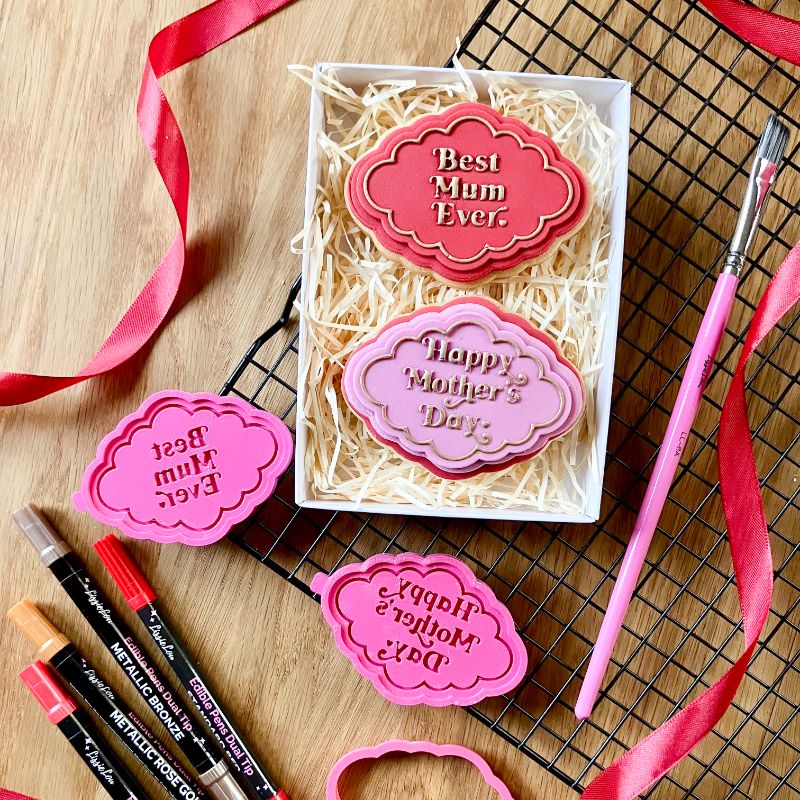 Best Mum Ever Scallop Plaque 3D Cookie Stamp and Cutter - suitable for two tone effect