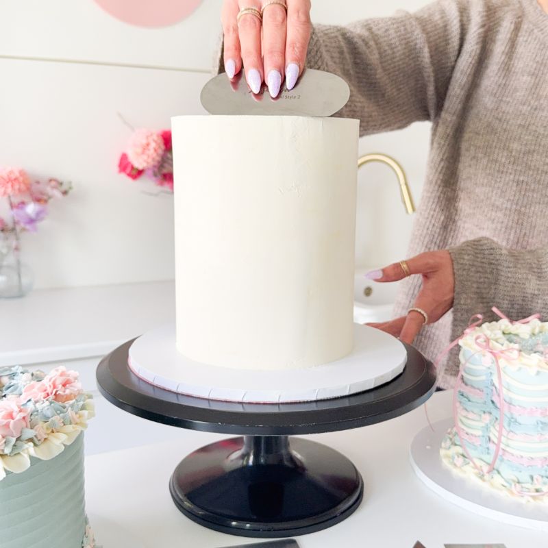 Mini Metal Cake Scrapers for Smooth Edged Cakes