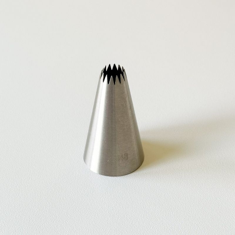 LissieLou 348 Leaf Piping Nozzle – Effortless Leaves, Ruffles & Foliage