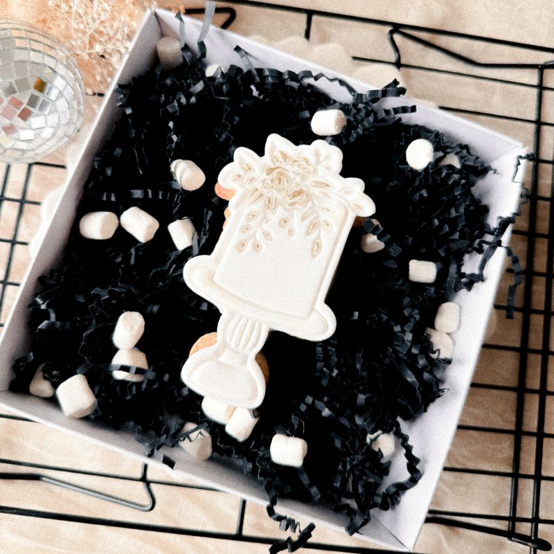 Wedding Cake with Flowers Cookie Cutter and Stamp