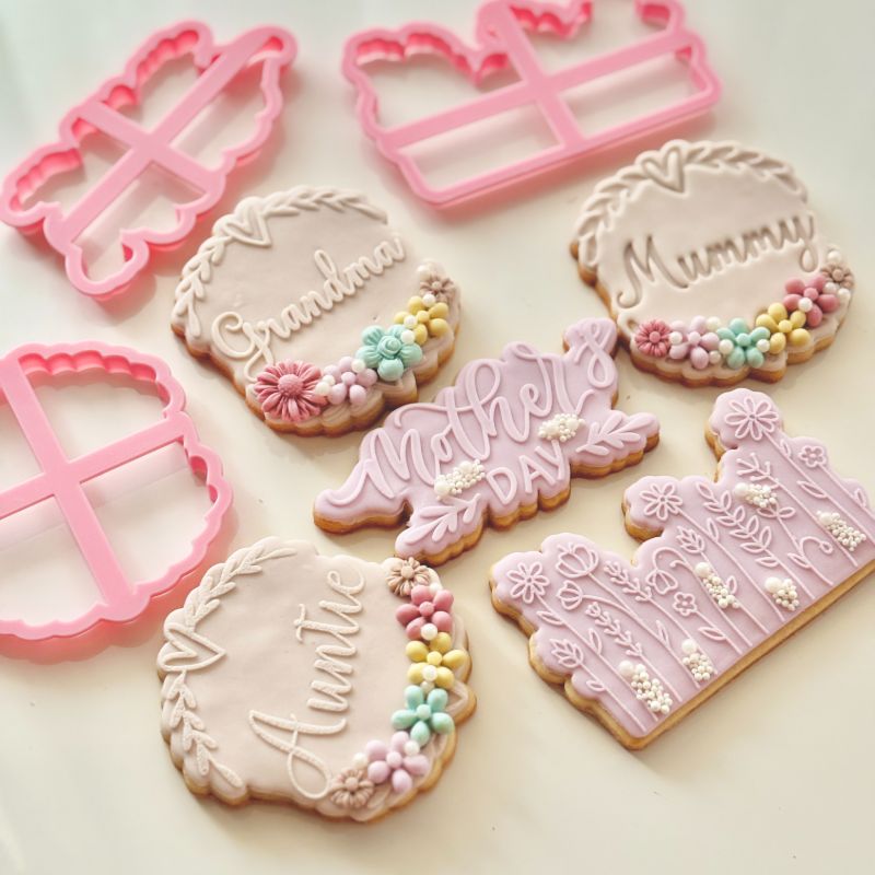 Grandma with Heart and Vine Border Mother's Day Cookie Cutter and Embosser