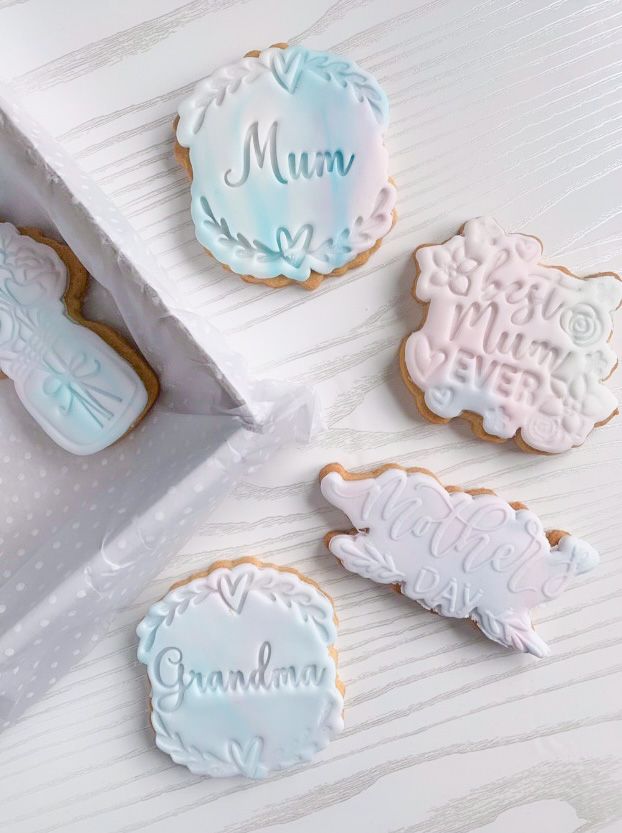 Grandma With Heart and Vine Border Mother's Day Cookie Cutter and Stamp