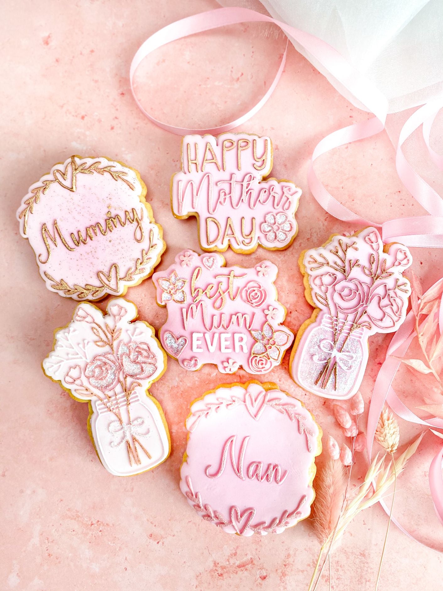Nan with Heart and Vine Border Mother's Day Cookie Cutter and Embosser