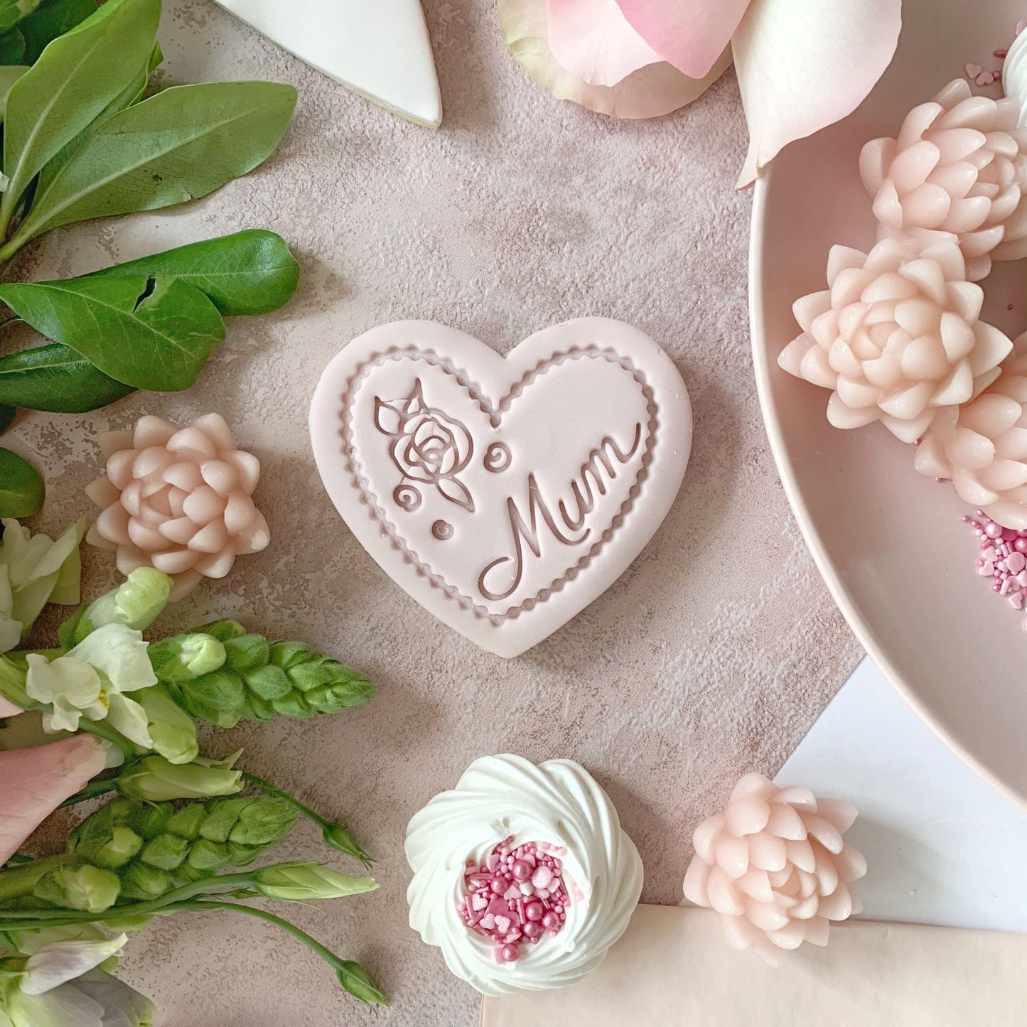 Mum in Heart Mother's Day Cookie Cutter and Stamp