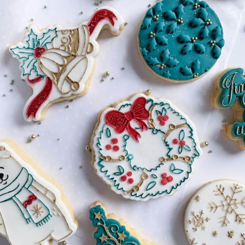 Christmas Wreath Cookie Cutter and Embosser by Frosted Cakes by Em