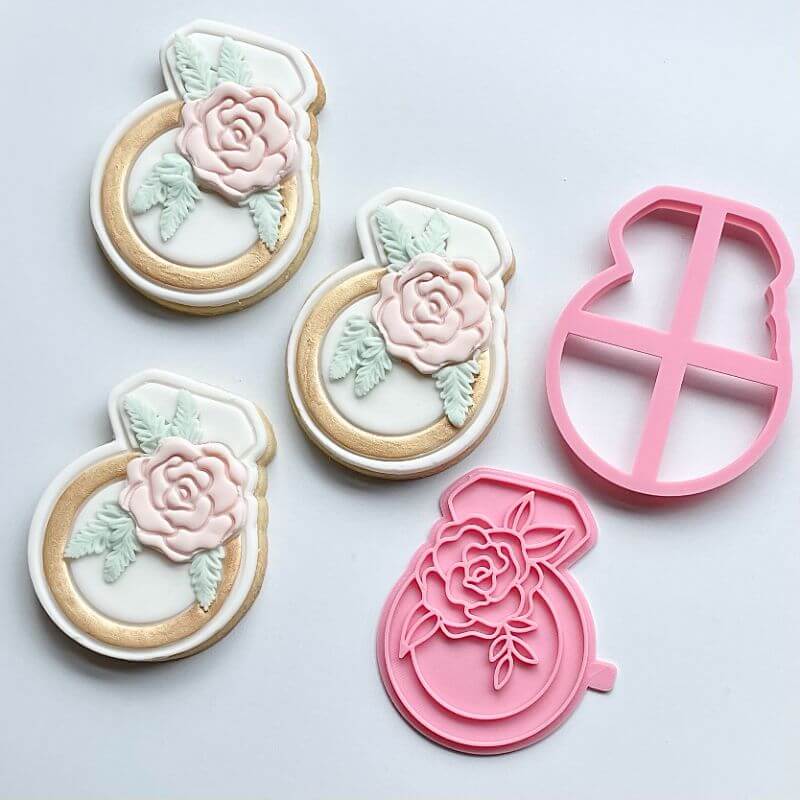 Ring with Flowers Hen Party Cookie Cutter and Stamp