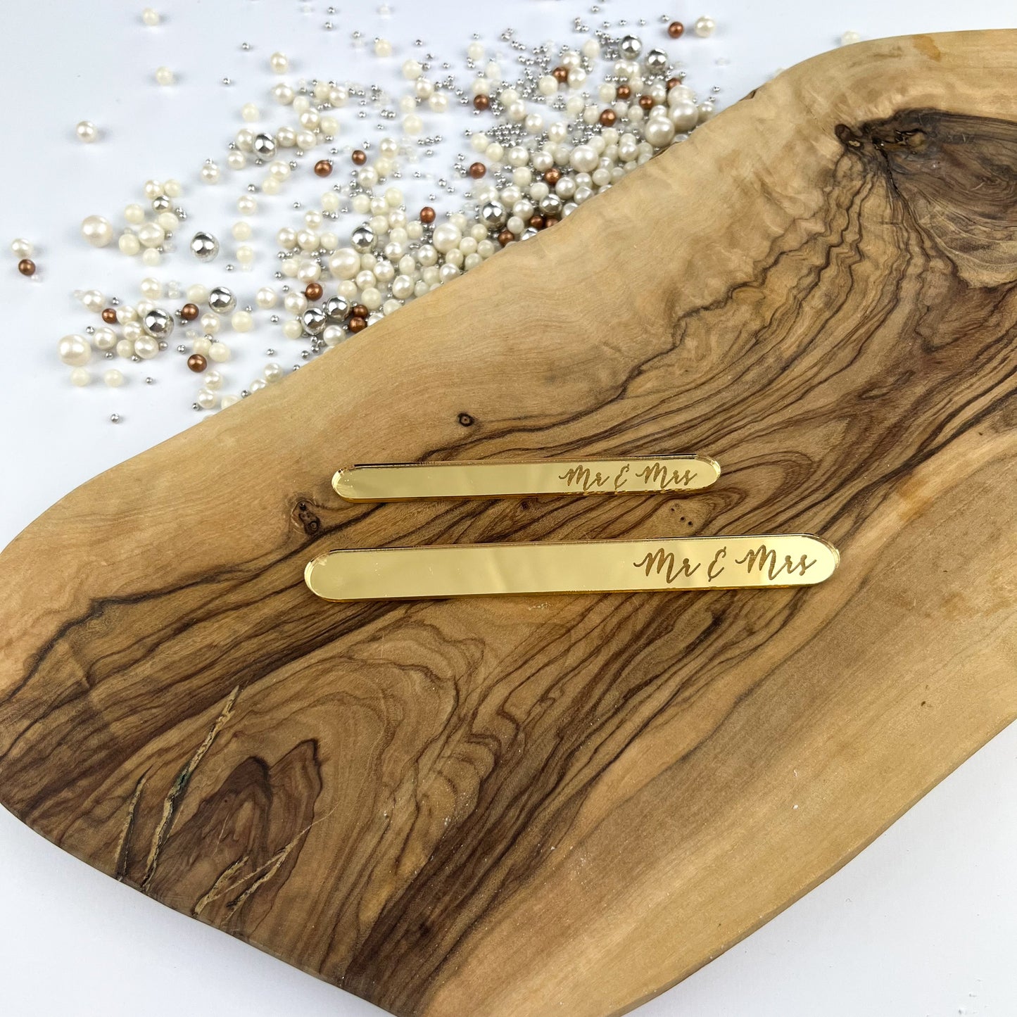 Mr & Mrs Engraved Cakesicle Sticks