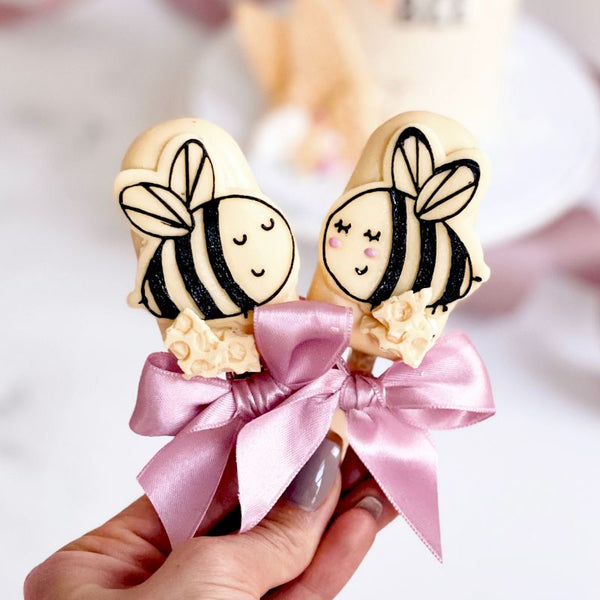 Two Bees In Love Valentine's Cookie Cutter and Embosser