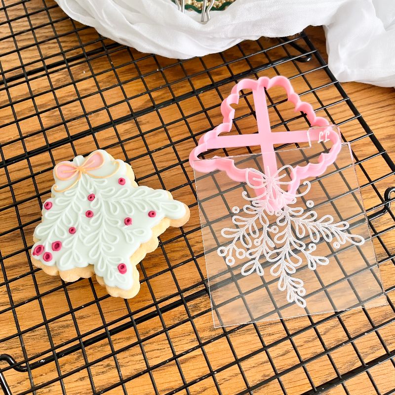 Hanging Mistletoe Christmas Cookie Cutter and Embosser