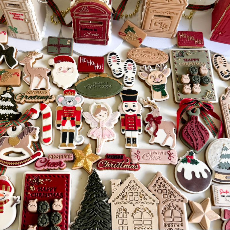 Christmas Pudding 3D Cookie Stamp and Cutter - suitable for two tone effect