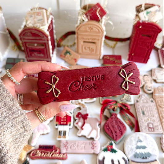 Cracker Christmas 3D Cookie Stamp and Cutter - suitable for two tone effect