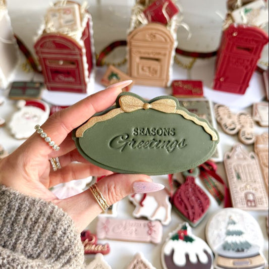 ChellBells Cakes Christmas Bow Plaque 3D Cookie Stamp and Cutter