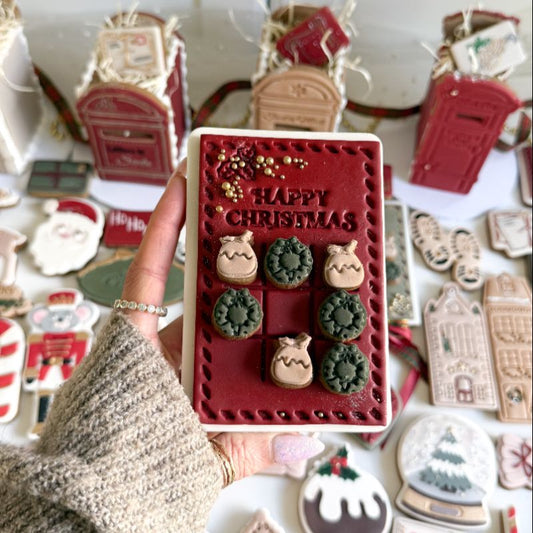 Noughts and Crosses Christmas Tic Tac Toe Set Cookie Cutter and Stamp