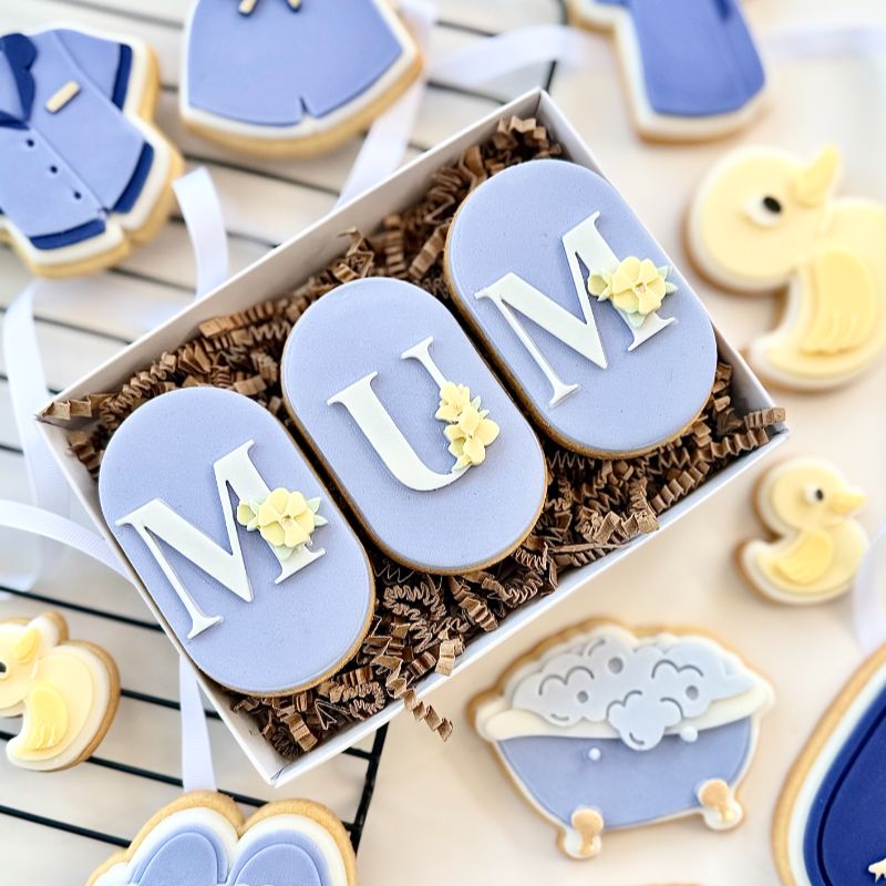 MUM Floral Oval 3D Cookie Stamp and Cutter Set- suitable for two tone effect