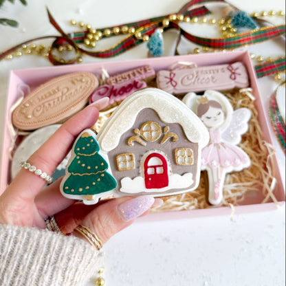 Mrs Claus’ Gingerbread House 3D Cookie Stamp and Cutter - suitable for two tone effect