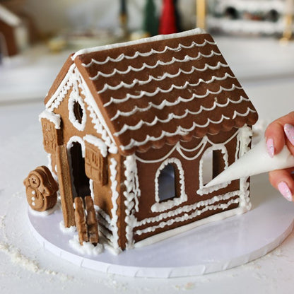 Make Your Own Deluxe Gingerbread House Biscuit Baking and Decorating Kit