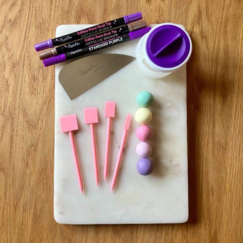 Two Toning Scrapers Fondant Cookie Tool - Set of 4