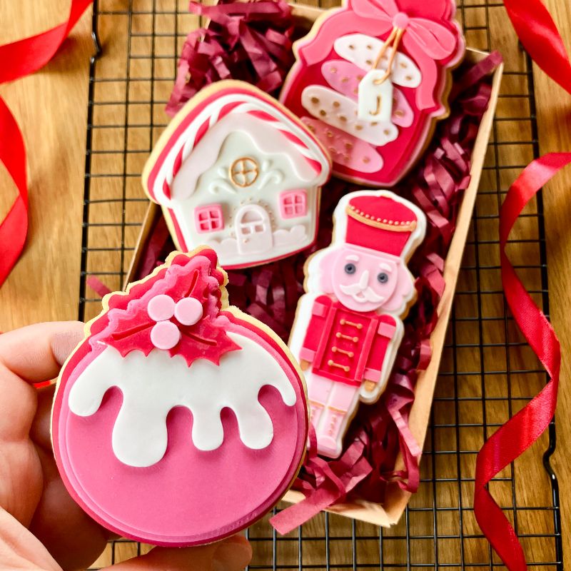 Christmas Pudding 3D Cookie Stamp and Cutter - suitable for two tone effect
