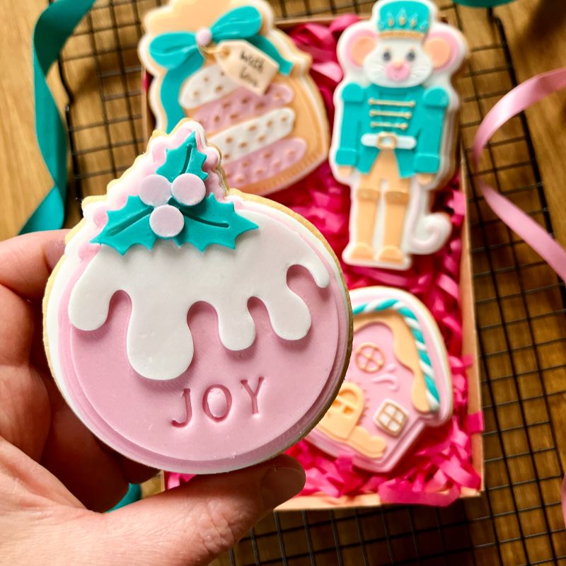 Christmas Pudding 3D Cookie Stamp and Cutter - suitable for two tone effect