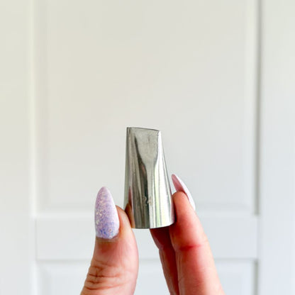 LissieLou 124 Petal Piping Nozzle – For Florals, Ruffles and Elegant Finishes