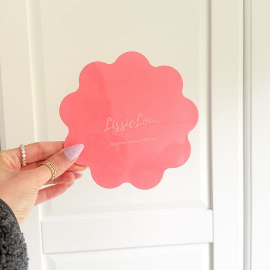 Gentle Scallop Cake Shape – Reusable Template for Perfectly Shaped Cakes
