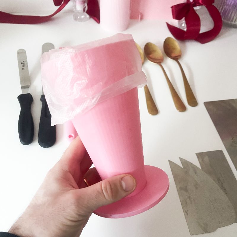 LissieLou Piping Bag Holder