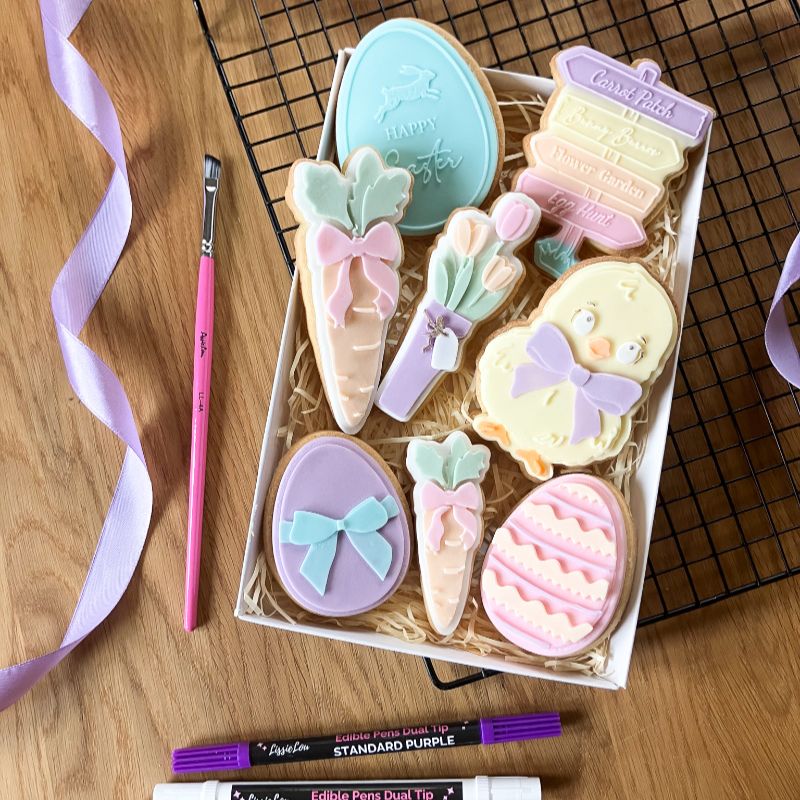 Easter Rabbit with Carrot 3D Cookie Stamp and Cutter - suitable for two tone effect