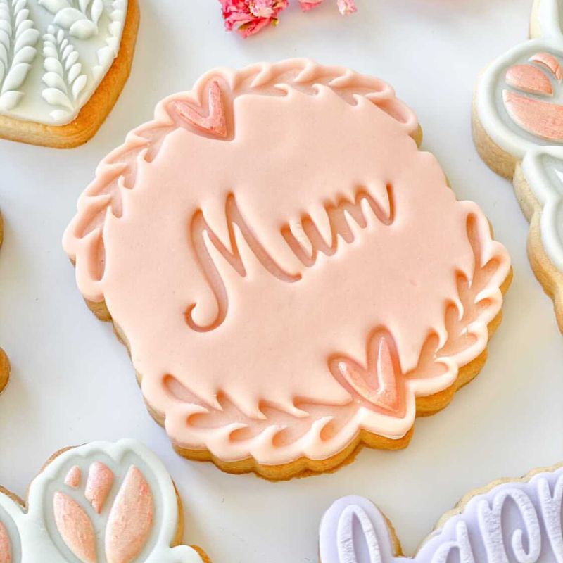 Mum with Heart and Vine Border Mother's Day Cookie Cutter and Stamp