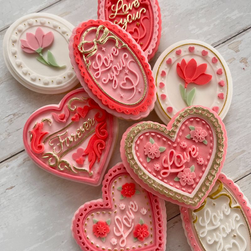 Whimsical Oval “Tulip” Plaque Valentine's 3D Cookie Stamp and Cutter by Bakes+Whimsy