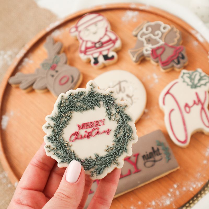Delicate Merry Christmas with Wreath Cookie Cutter and Embosser