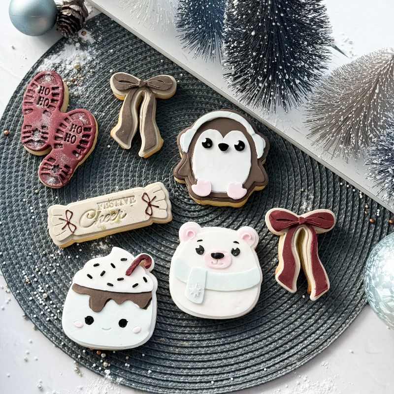 Huggable Polar Bear 3D Cookie Stamp and Cutter - suitable for two tone effect