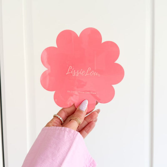 Flower Scallop Cake Shape – Reusable Template for Perfectly Shaped Cakes