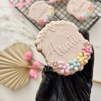 Auntie with Heart and Vine Border Mother's Day Cookie Cutter and Embosser
