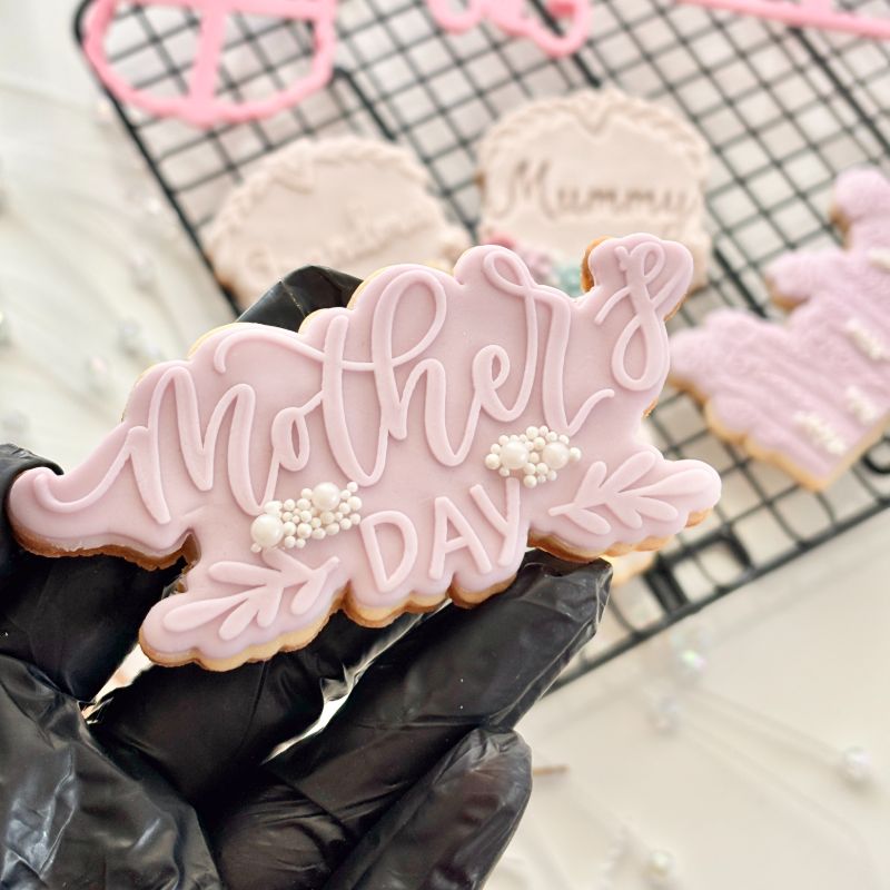 Mother's Day with Leaves Cookie Cutter and Embosser