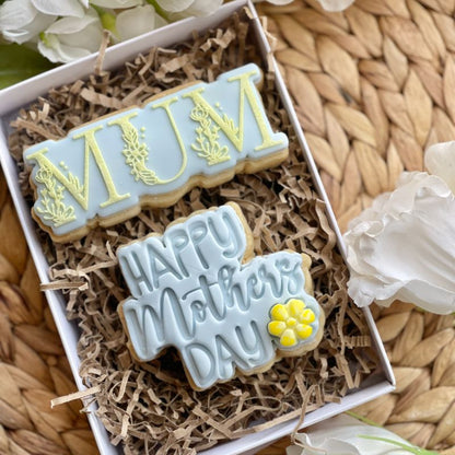 Mum in Floral Font Mother's Day Cookie Cutter and Embosser