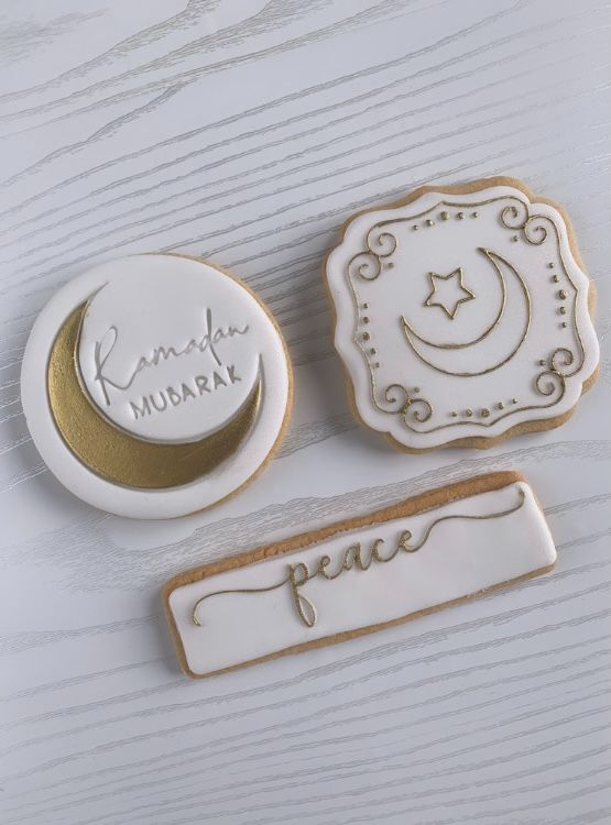 Ramadan Mubarak Style 1 with Moon Cookie Cutter and Stamp