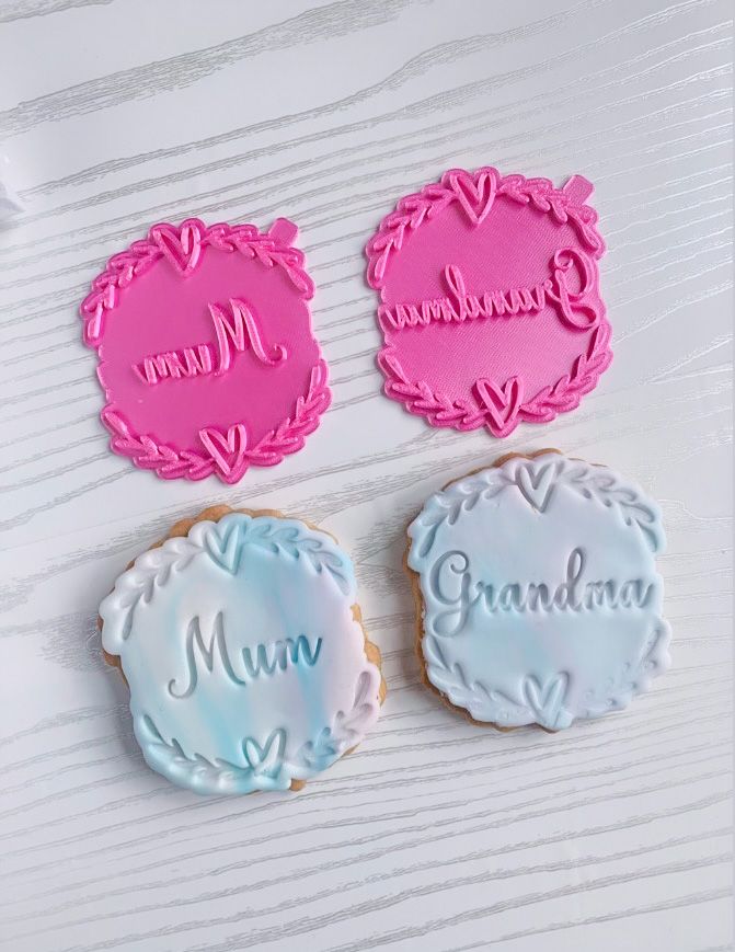 Mum with Heart and Vine Border Mother's Day Cookie Cutter and Stamp