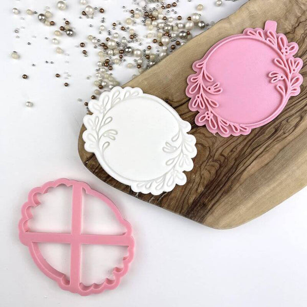 Circle of Mistletoe Christmas Cookie Cutter and Stamp