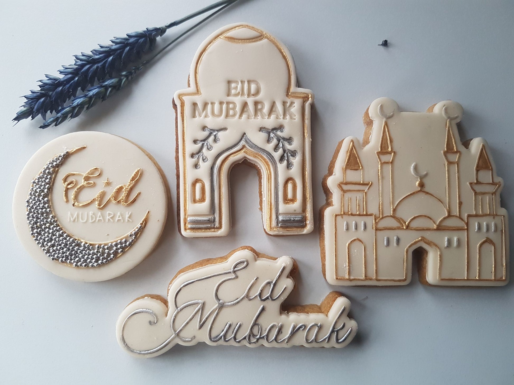 Eid Mubarak in Elegant Font Ramadan Cookie Cutter and Embosser