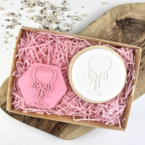 Gin Glass with Bow Hen Party Cookie Stamp