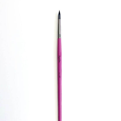 LissieLou Pointed Paint Brush Size 8
