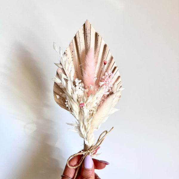 Palm Spears Dried Flower Set - Light Pink, Silver and Whites