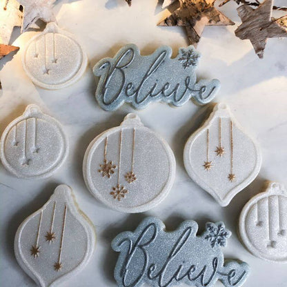 Circle Bauble with Snowflakes Christmas Cookie Cutter and Embosser
