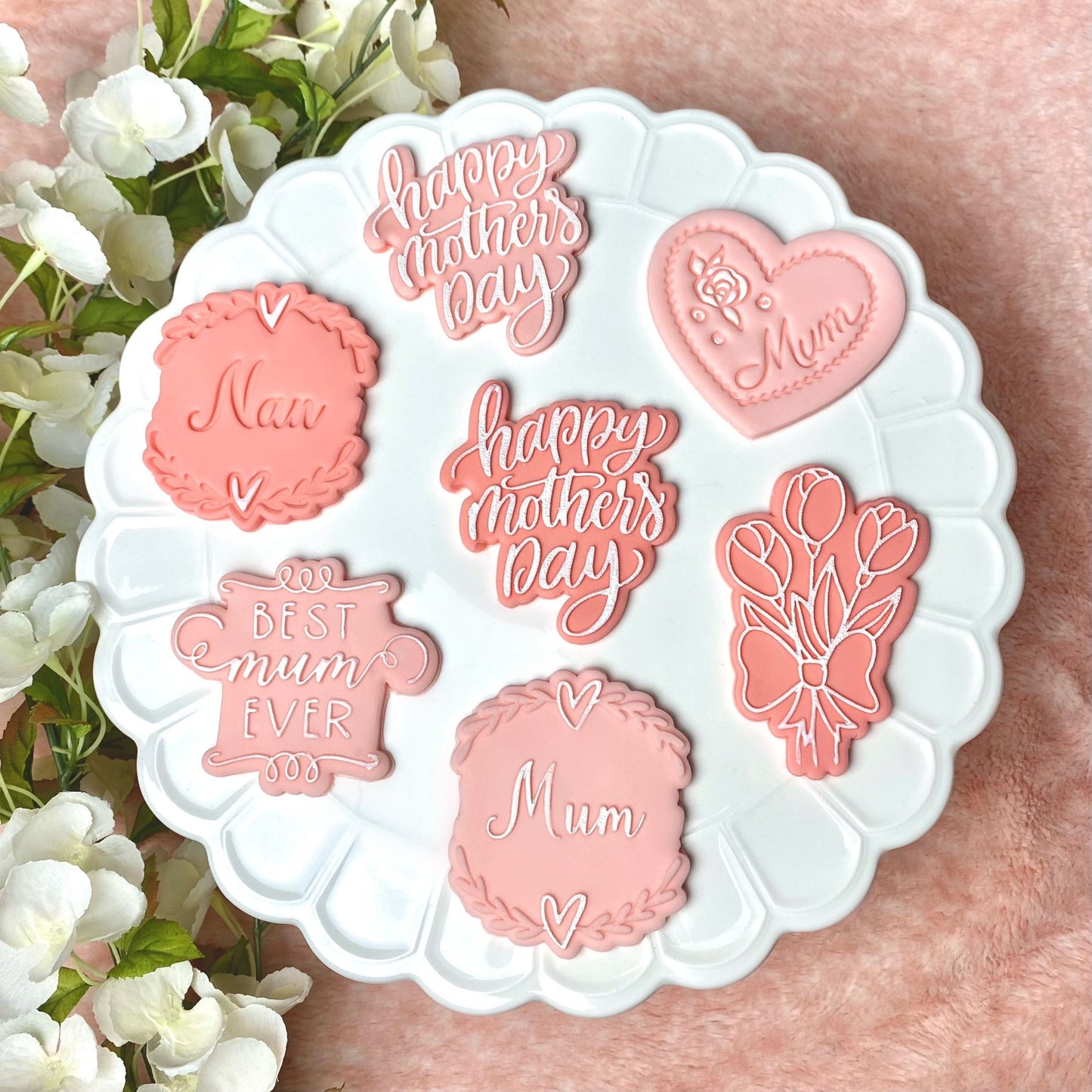 Bouquet of Flowers Mother's Day Cookie Cutter and Embosser