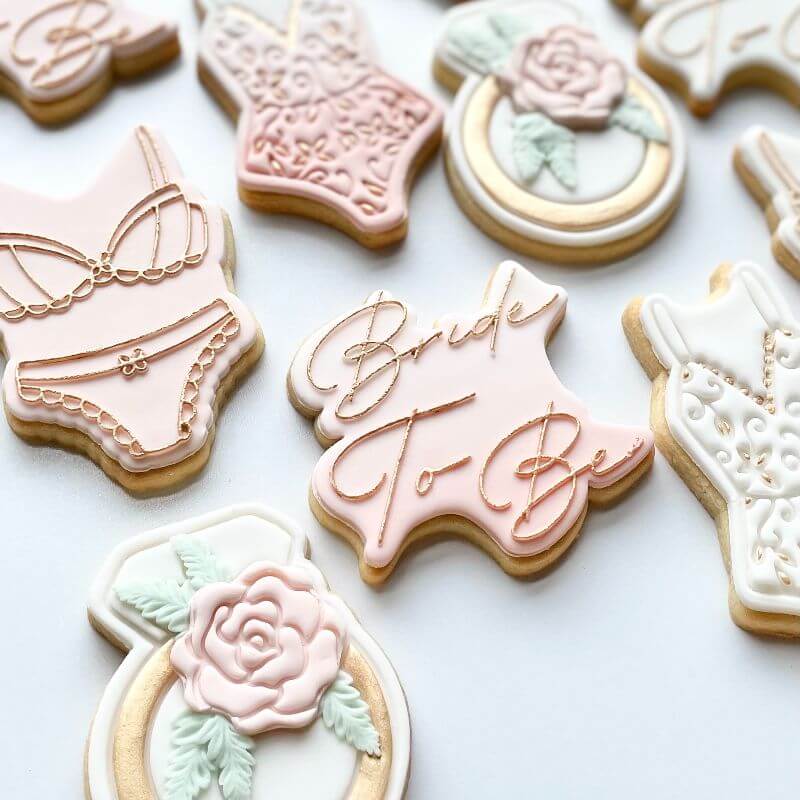 Bride to Be in Delicate Font Hen Party Cookie Cutter and Embosser